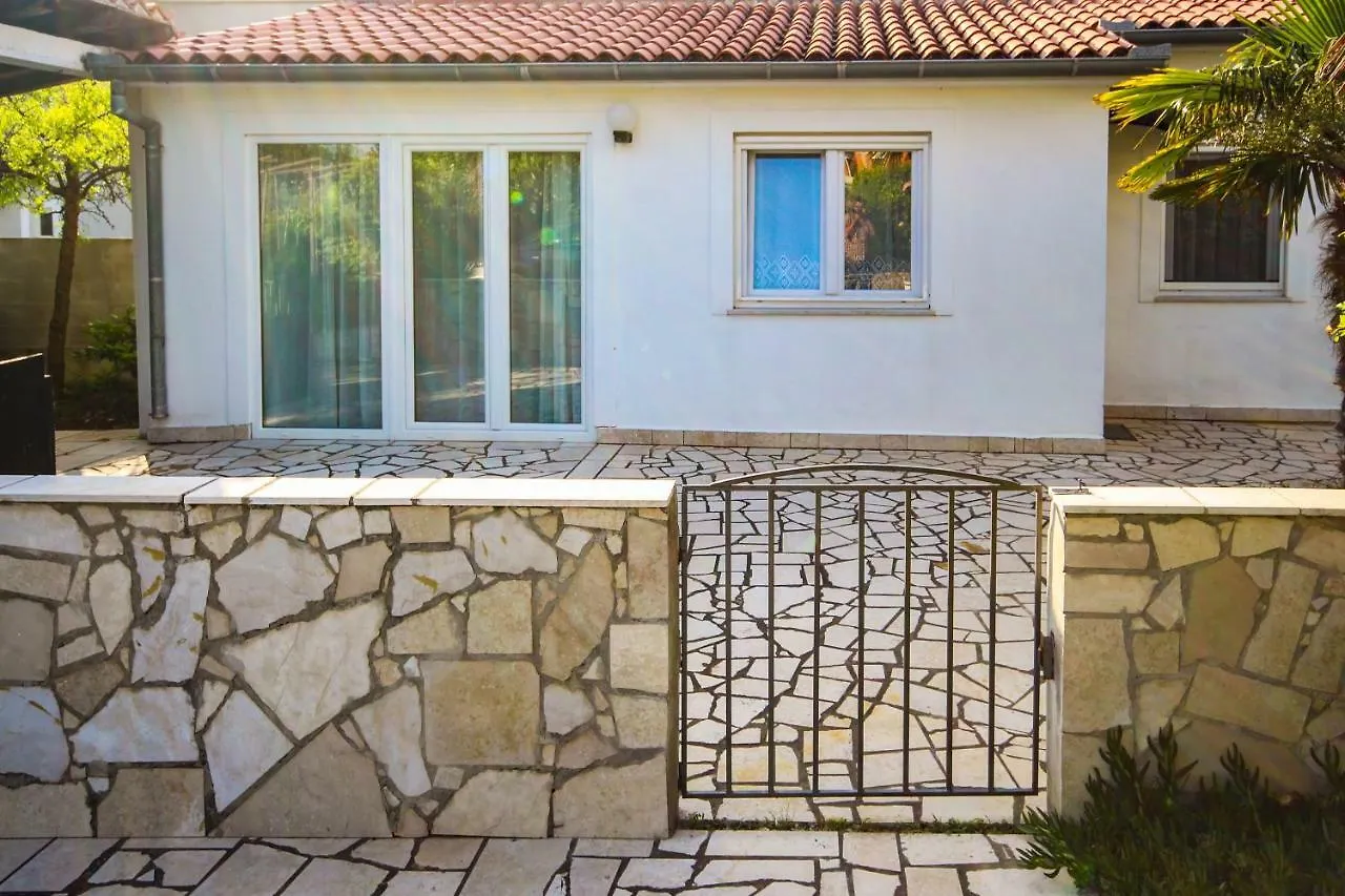 Apartment Cukon Holiday Home Medulin